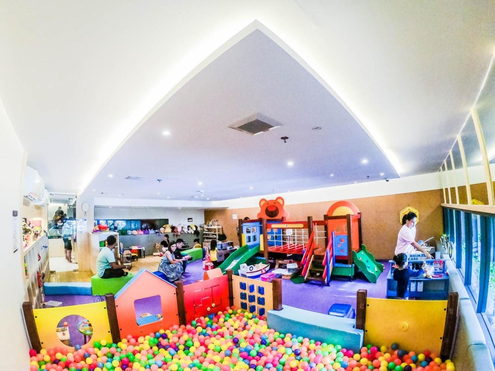 Balcony Seaside Sriracha Hotel & Serviced Apartments Si Racha Bagian luar foto