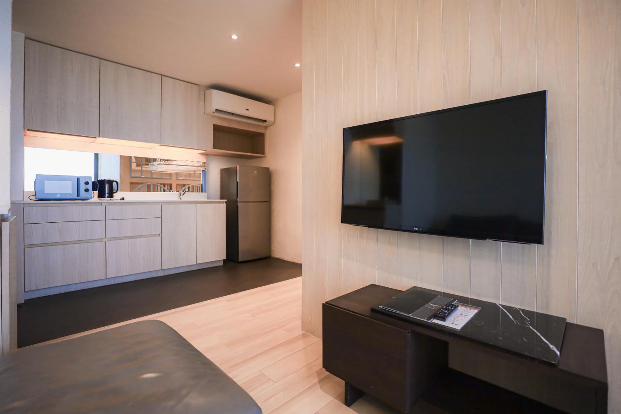 Balcony Seaside Sriracha Hotel & Serviced Apartments Si Racha Bagian luar foto