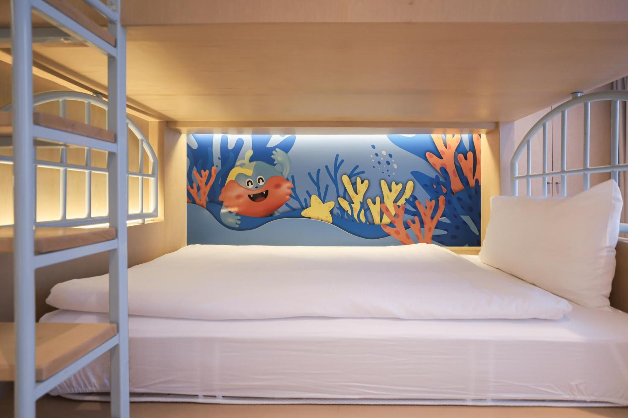 Balcony Seaside Sriracha Hotel & Serviced Apartments Si Racha Bagian luar foto