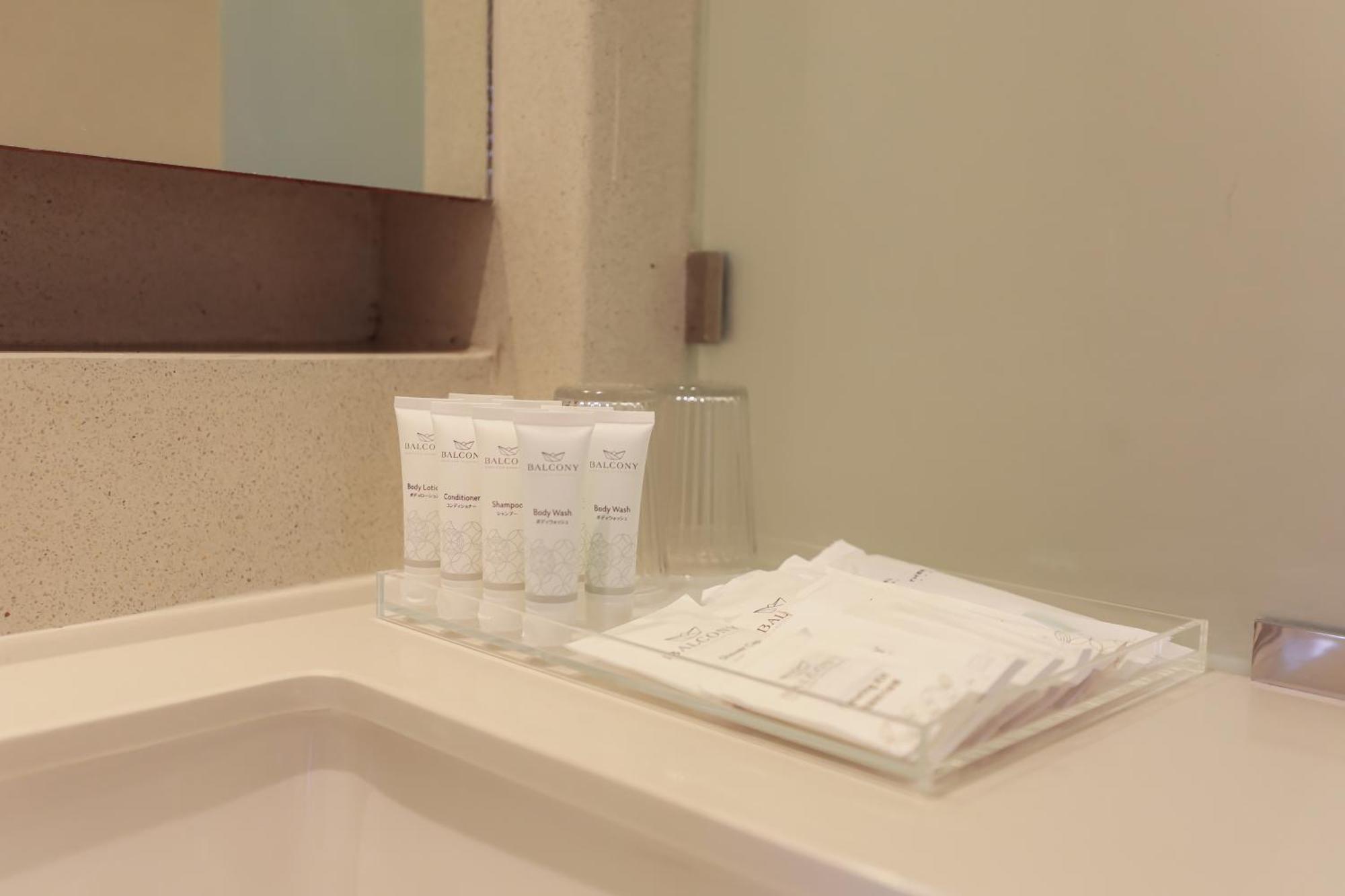 Balcony Seaside Sriracha Hotel & Serviced Apartments Si Racha Bagian luar foto